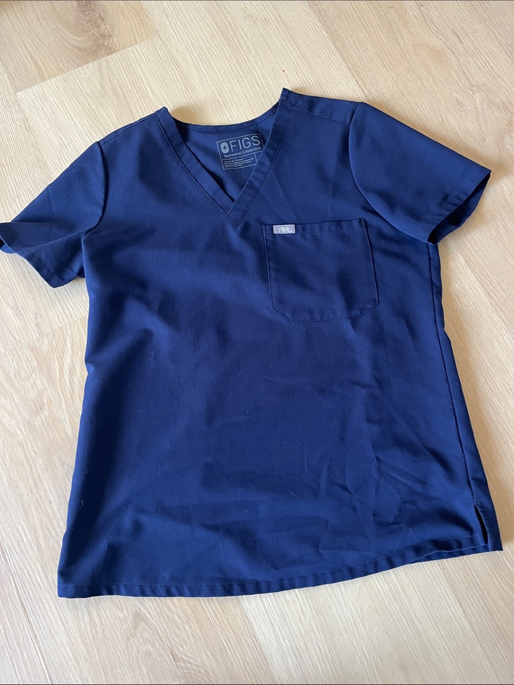 Figs Scrub Top. Size small.